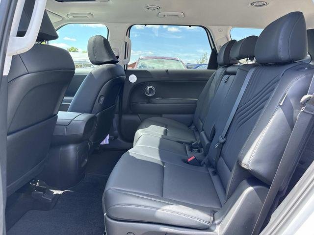 New 2026 White Hyundai SEL Premium AWD image 15