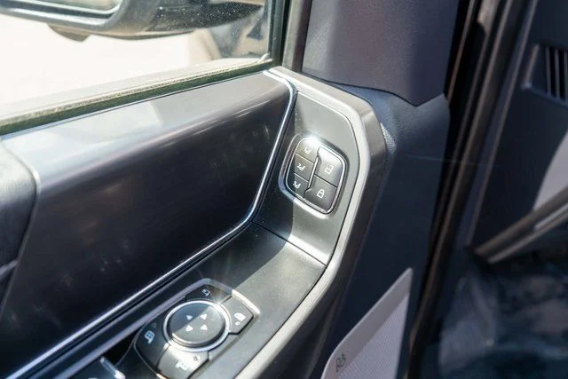 Used 2024 Black Ford Lariat image 19