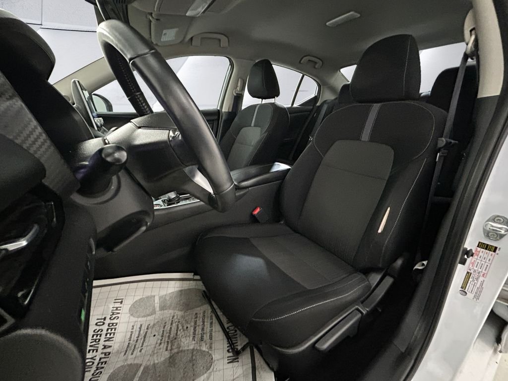 Used 2023 White Nissan SV image 8