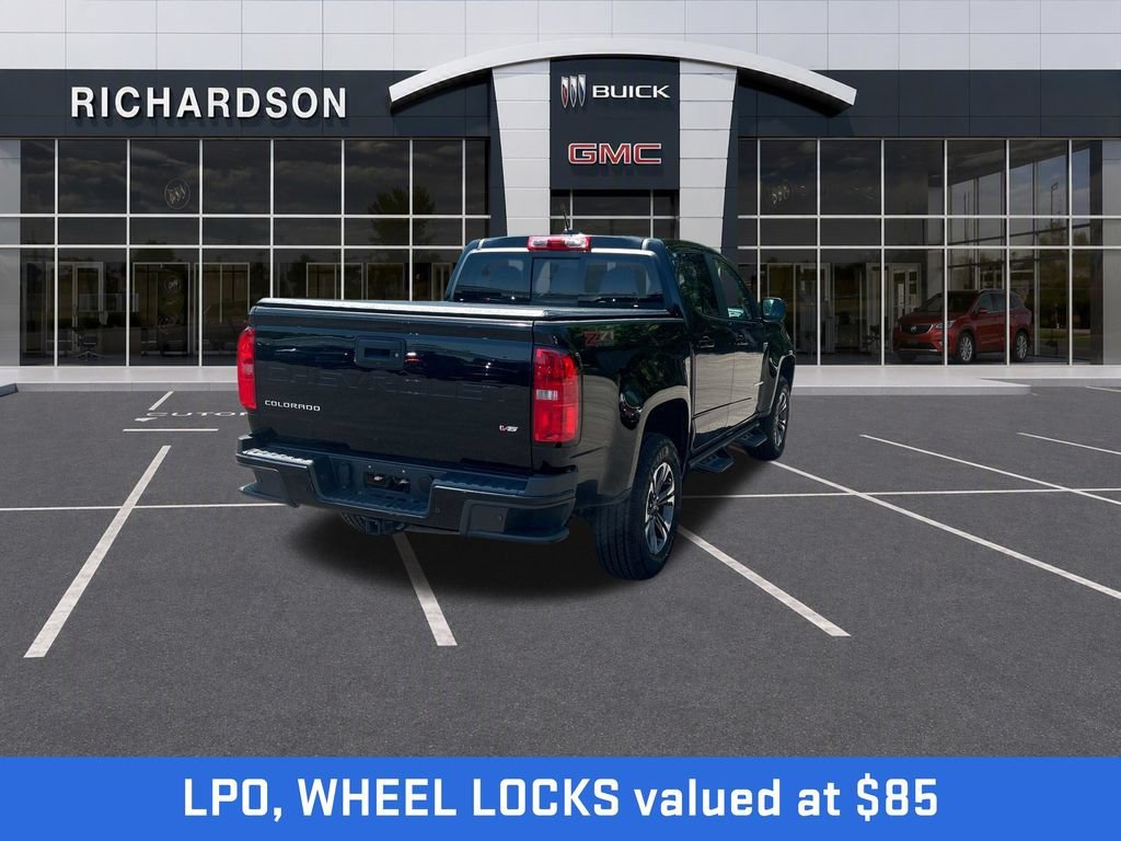 Used 2022 Black Chevrolet Z71 image 7