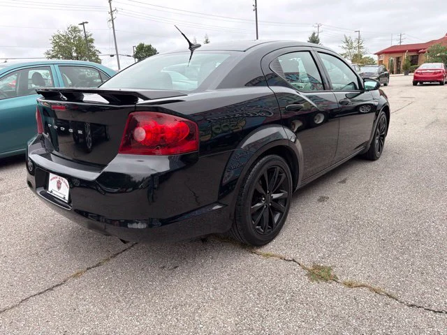 Used 2013 Black Dodge SXT image 6