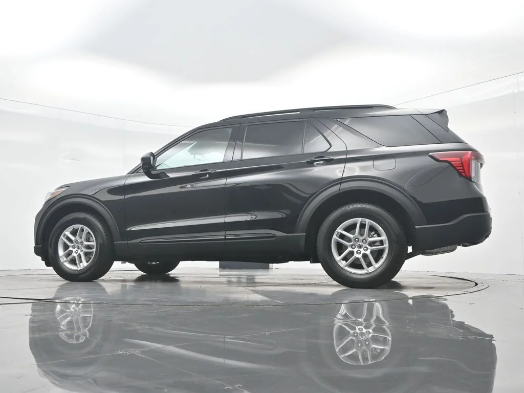 New 2026 Agate Black Metallic Ford Active image 47