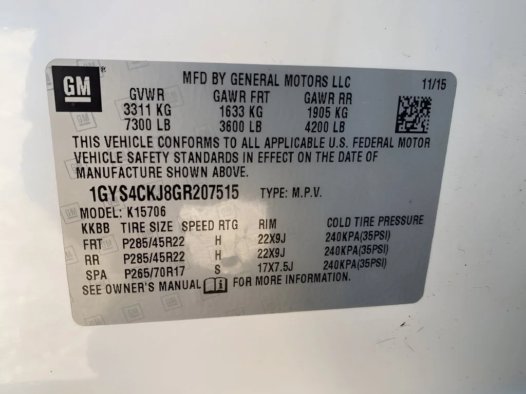 Used 2016 CRYSTAL WHITE TRICOAT Cadillac Premium Collection image 39