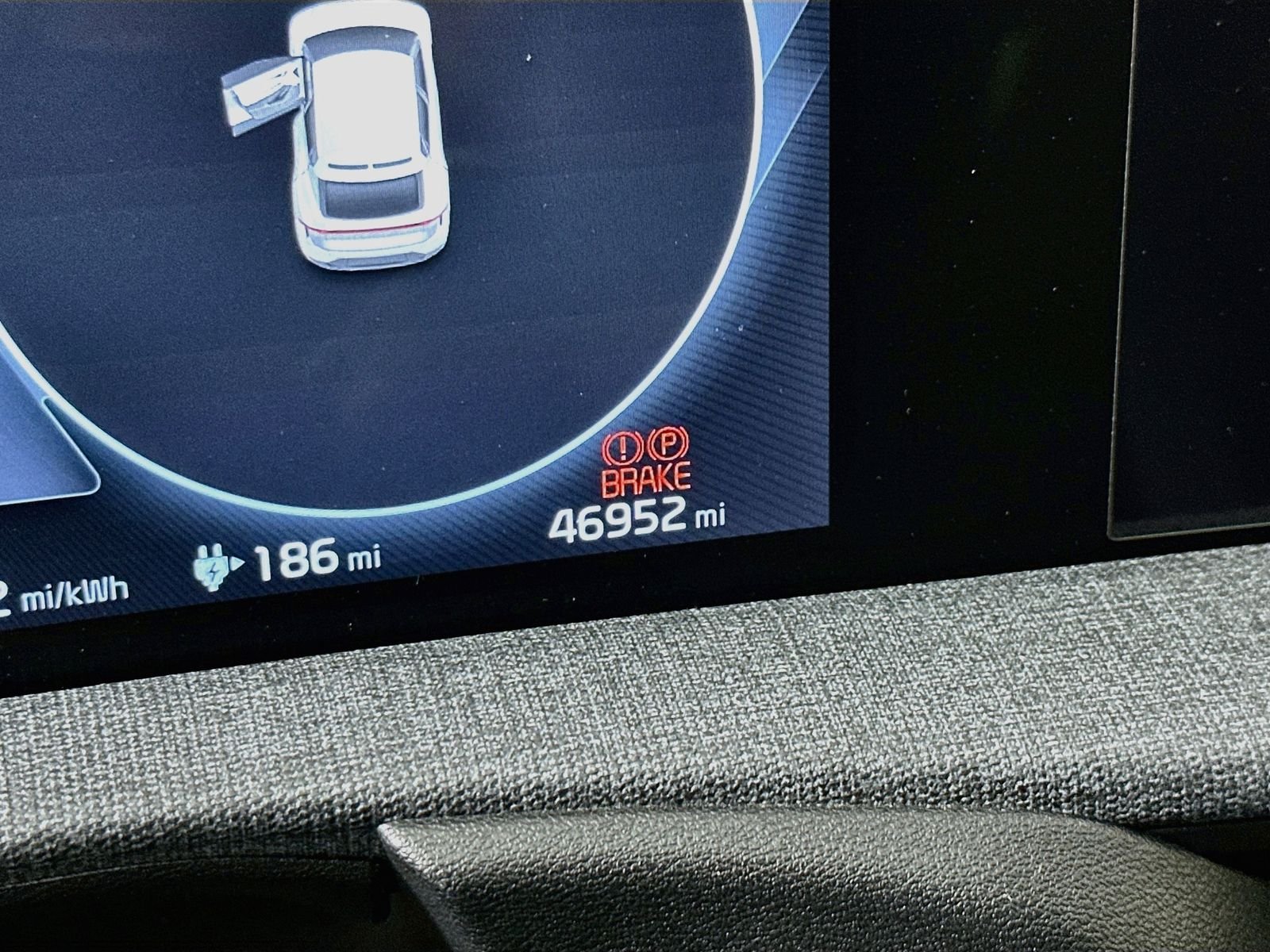 Used 2022 Steel Gray Kia Wind image 12