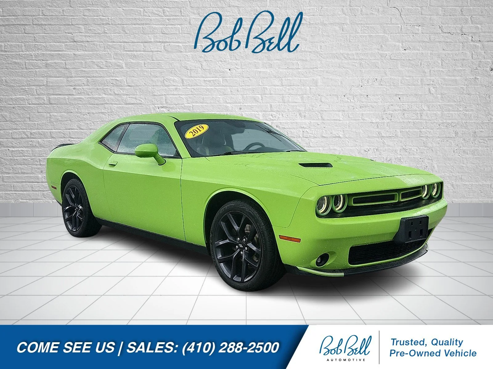 2019 Dodge Challenger SXT Auto's photo