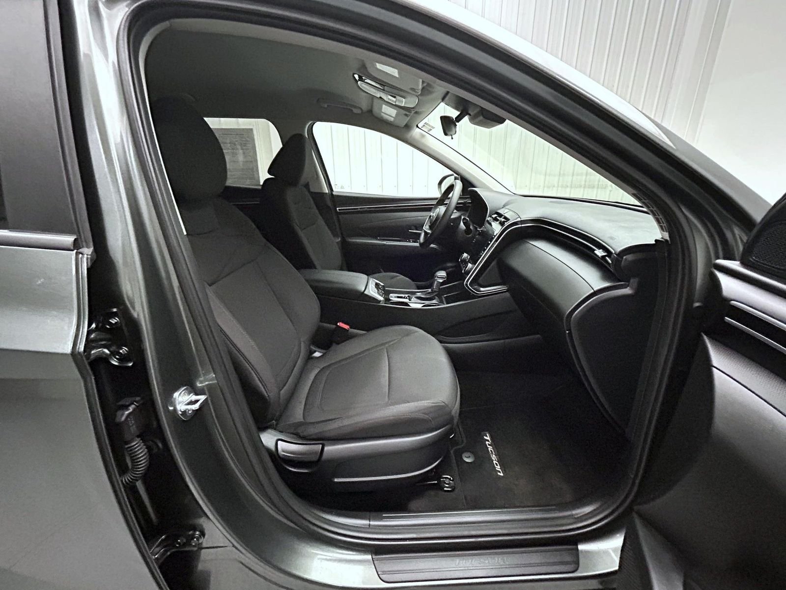 Used 2022 Gray Hyundai SEL image 15