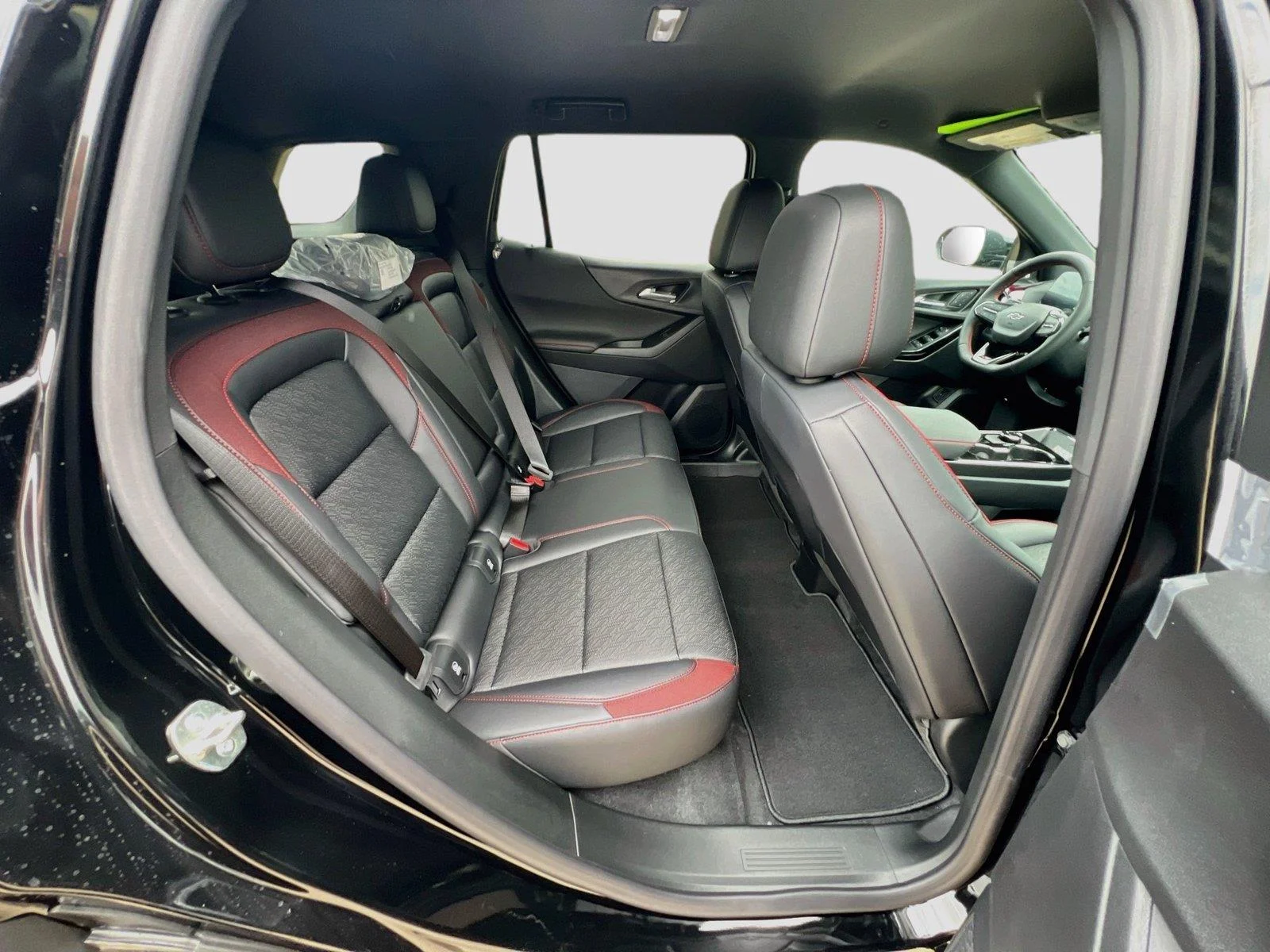 2027 Chevrolet Equinox RS - Photo 27