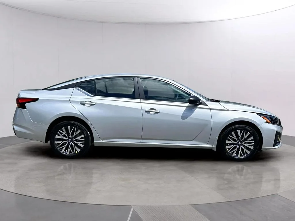 New 2026 Brilliant Silver Metallic Nissan SV image 2