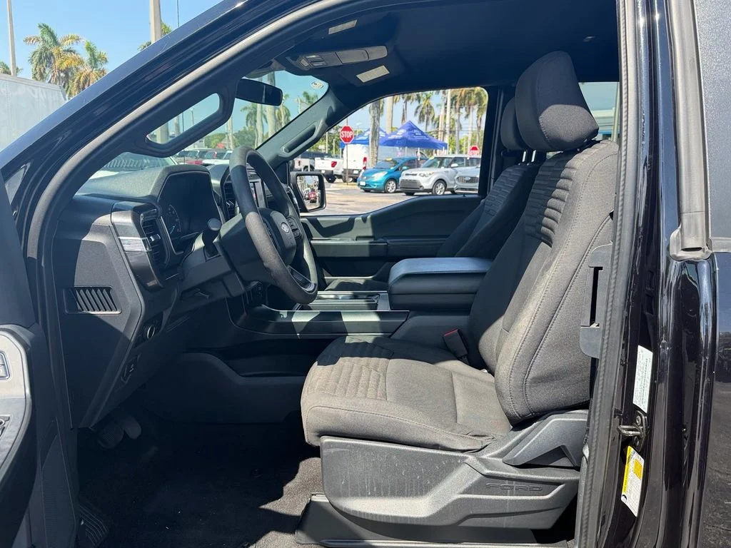 Used 2023 Agate Black Metallic Ford XL image 7
