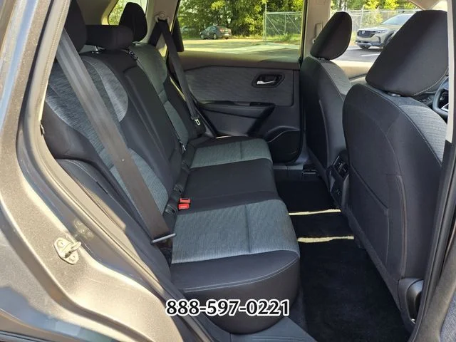 Used 2023 Gray Nissan SV image 17