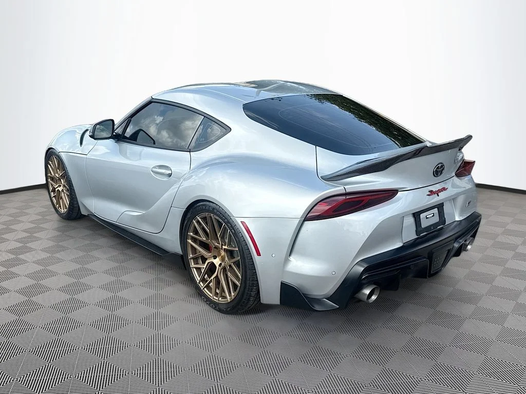 Used 2022 Gray Toyota 3.0 image 8