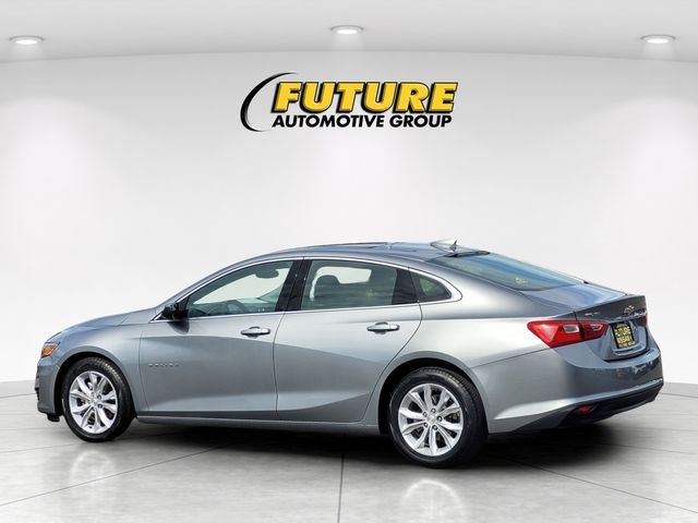 Used 2024 Gray Chevrolet LT image 7