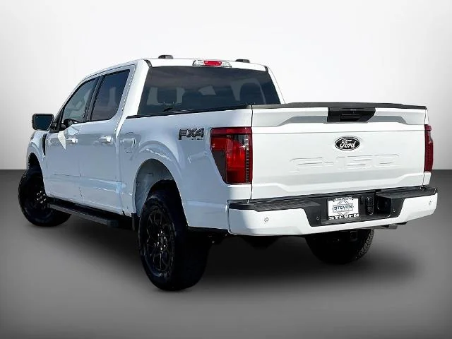 New 2026 Oxford White Ford XLT image 3