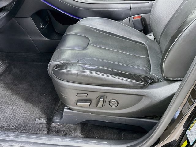 Used 2021 Black Hyundai Limited image 20
