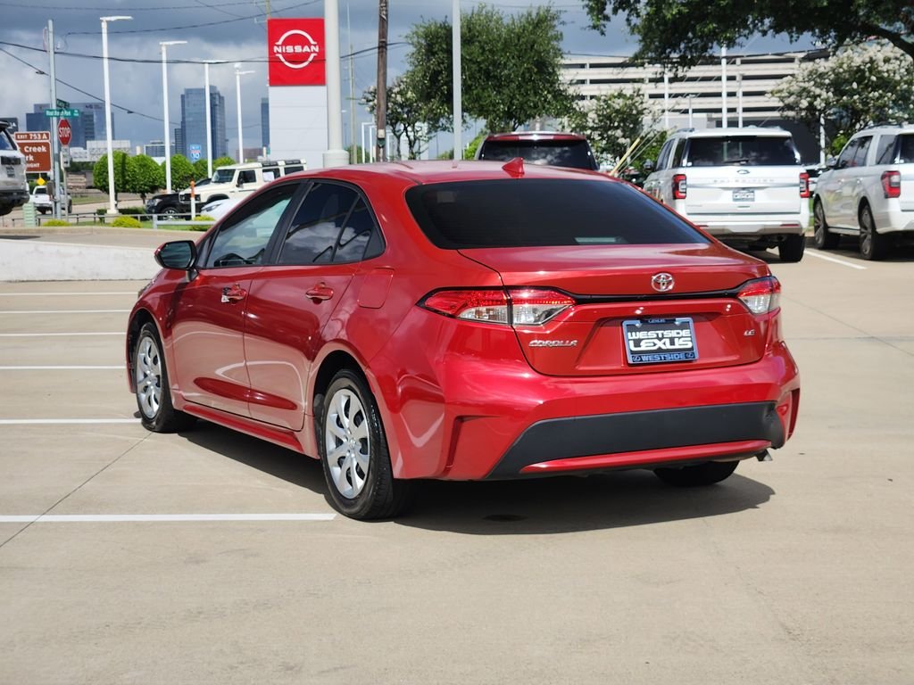 Used 2020 Barcelona Red Metallic Toyota LE image 5
