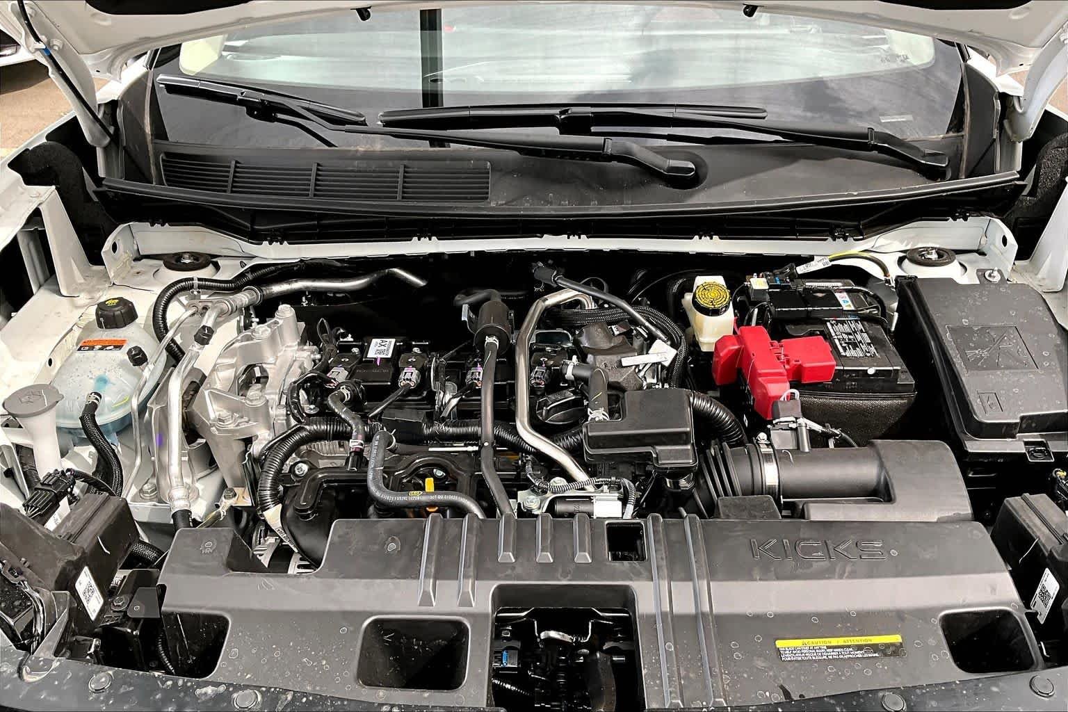 New 2026 Aspen White TriCoat / Super Black Two-tone Nissan SR image 16