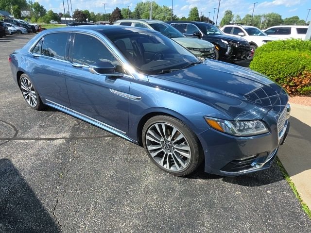 Used 2018 Diamond Lincoln Reserve image 2