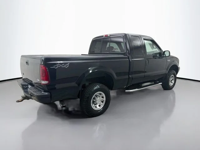 Used 2002 Black Clearcoat Ford XLT image 7