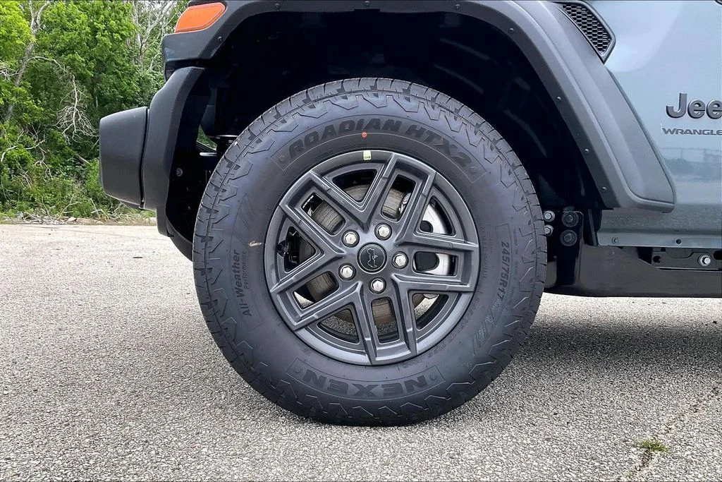 New 2026 Jeep Wrangler Sport 4D Sport Utility