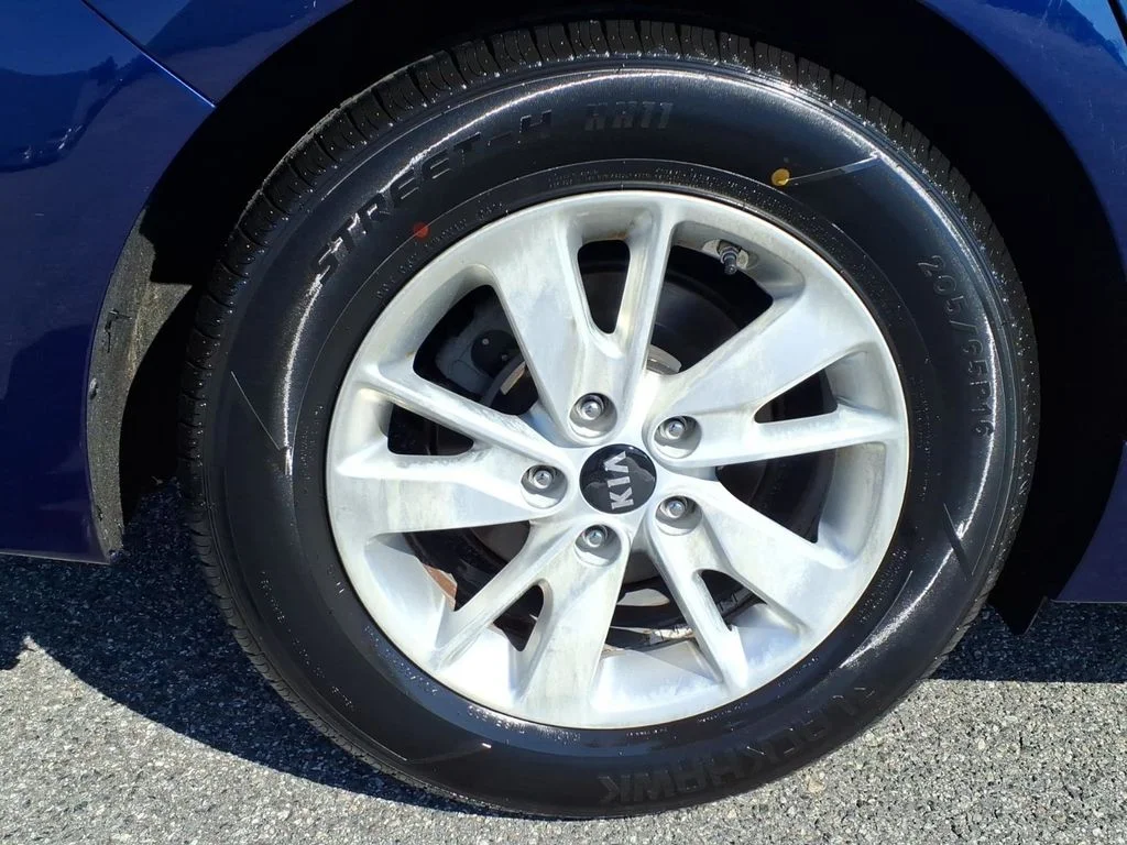 Used 2019 Blue Kia LX image 29