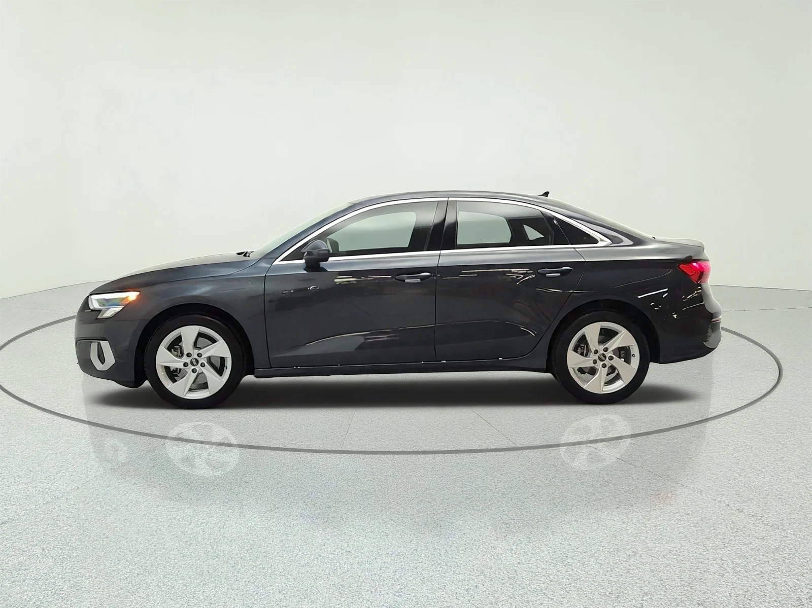 Used 2023 Manhattan Gray Metallic Audi Premium image 8