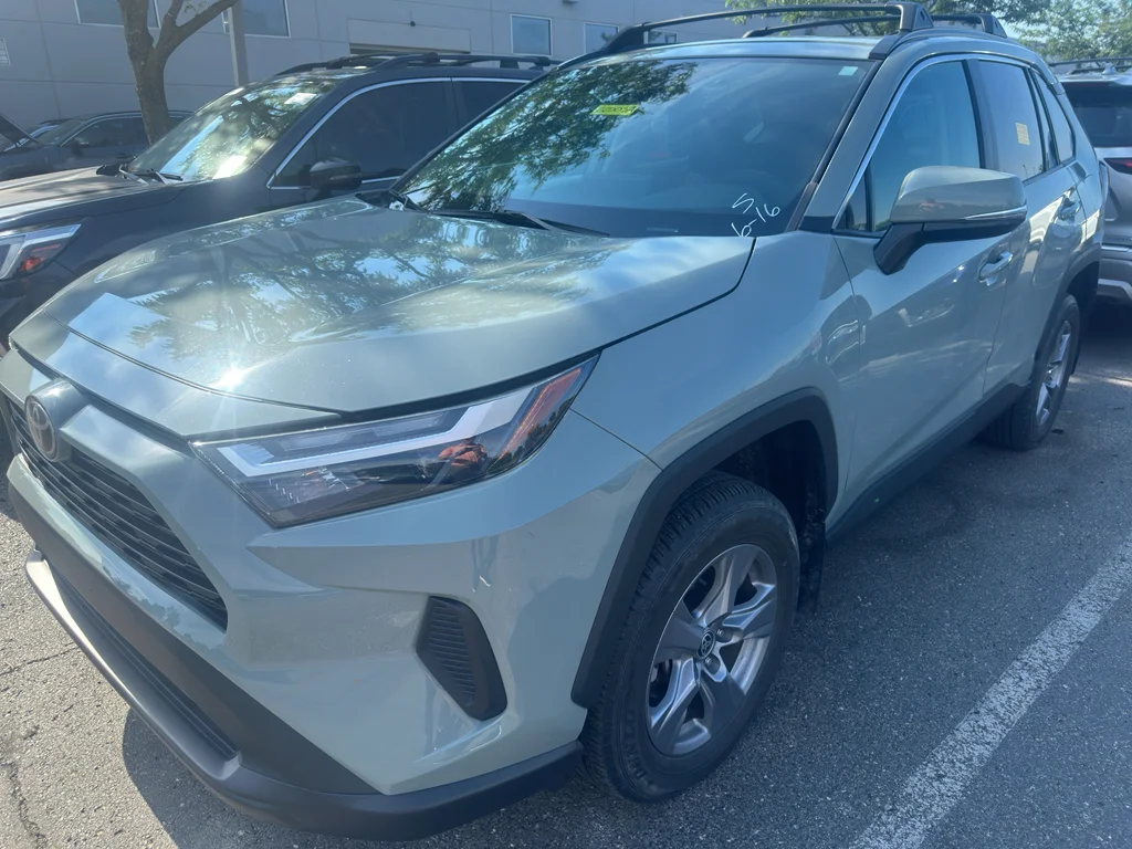 Used 2022 Lunar Rock Toyota XLE image 3
