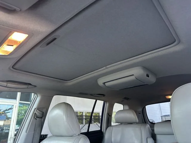 Used 2013 Blue Toyota Limited image 22