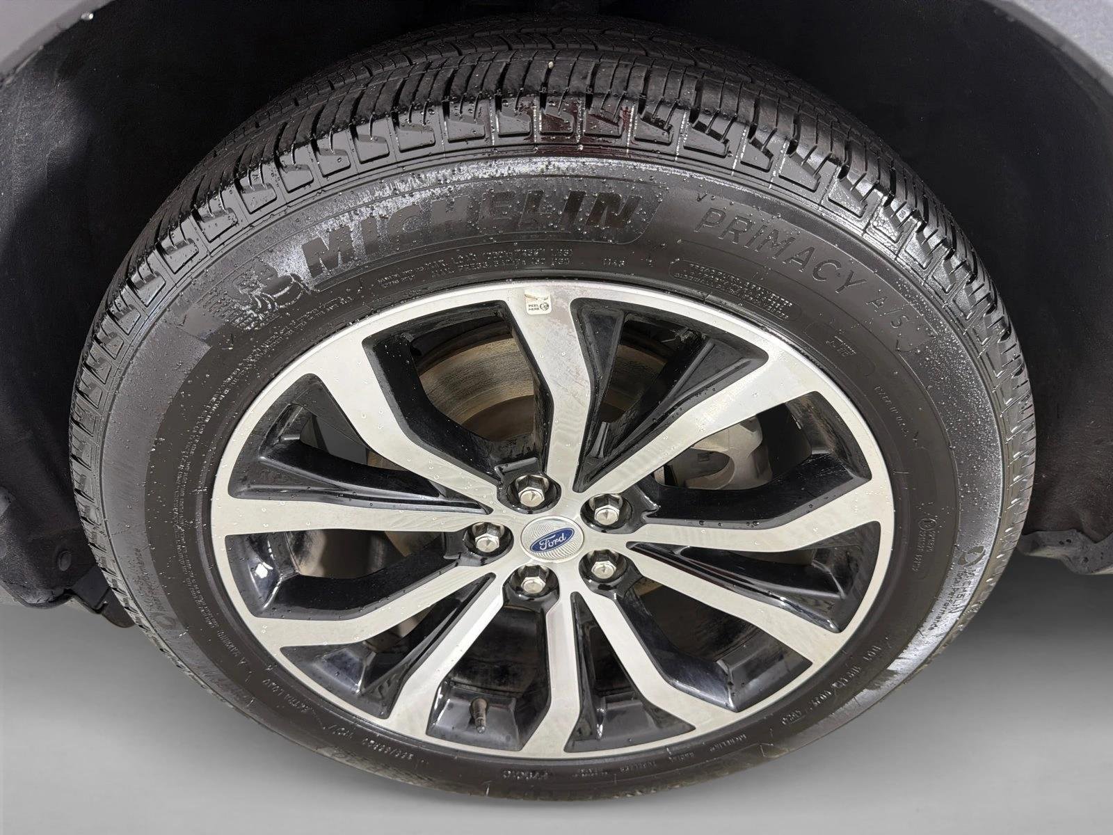 Used 2025 Agate Black Metallic Ford ST-Line image 12