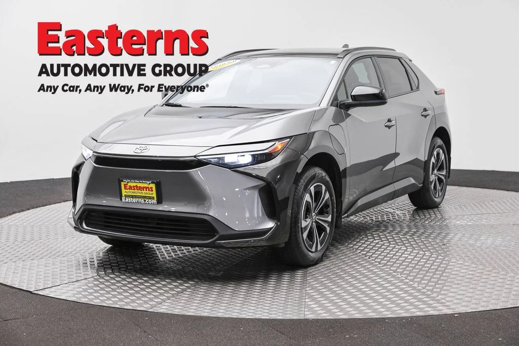Used 2025 Gray Toyota XLE image 1
