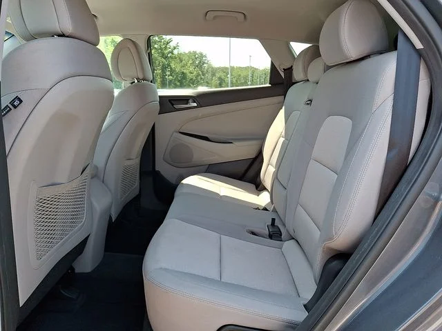 Used 2017 Gray Hyundai SE image 11
