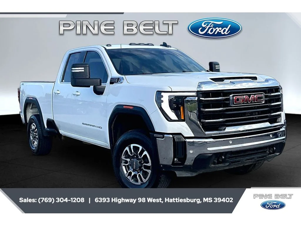 Certified Used 2025 Summit White GMC SLE image 1
