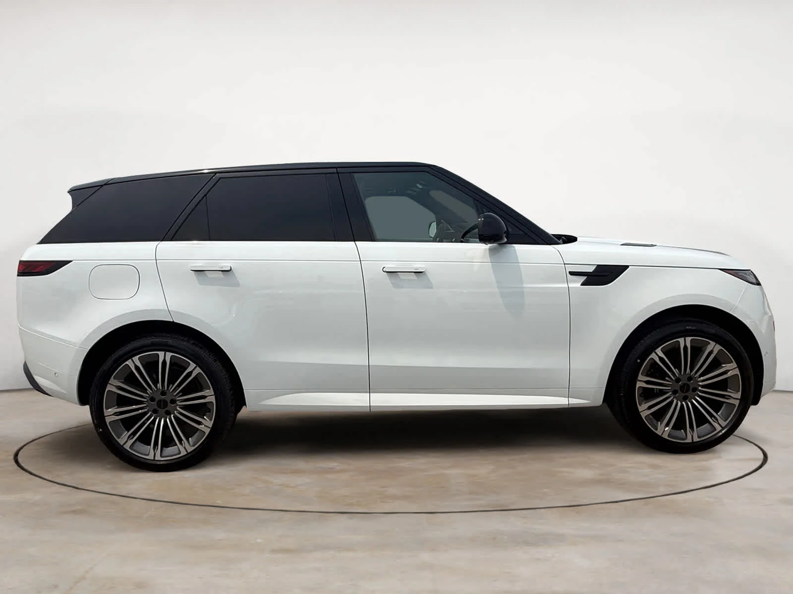 New 2026 Fuji White Land Rover Dynamic SE image 6