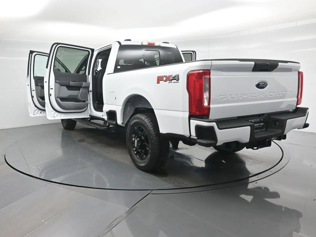New 2026 White Ford XL image 31