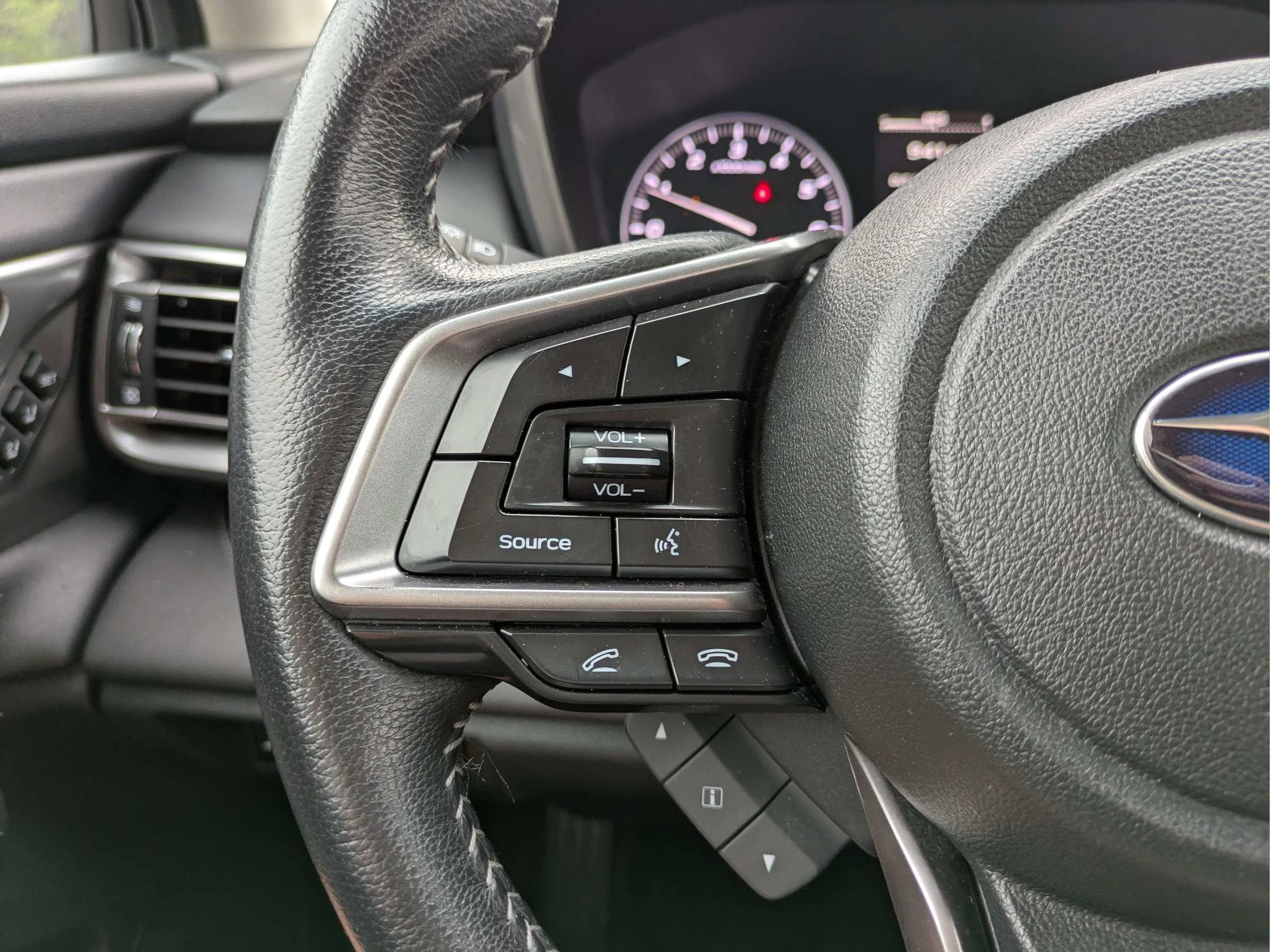 2022 Subaru Legacy Limited - Photo 24
