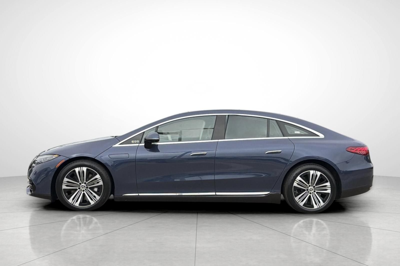 Certified Used 2023 Blue Mercedes-Benz 450 image 32