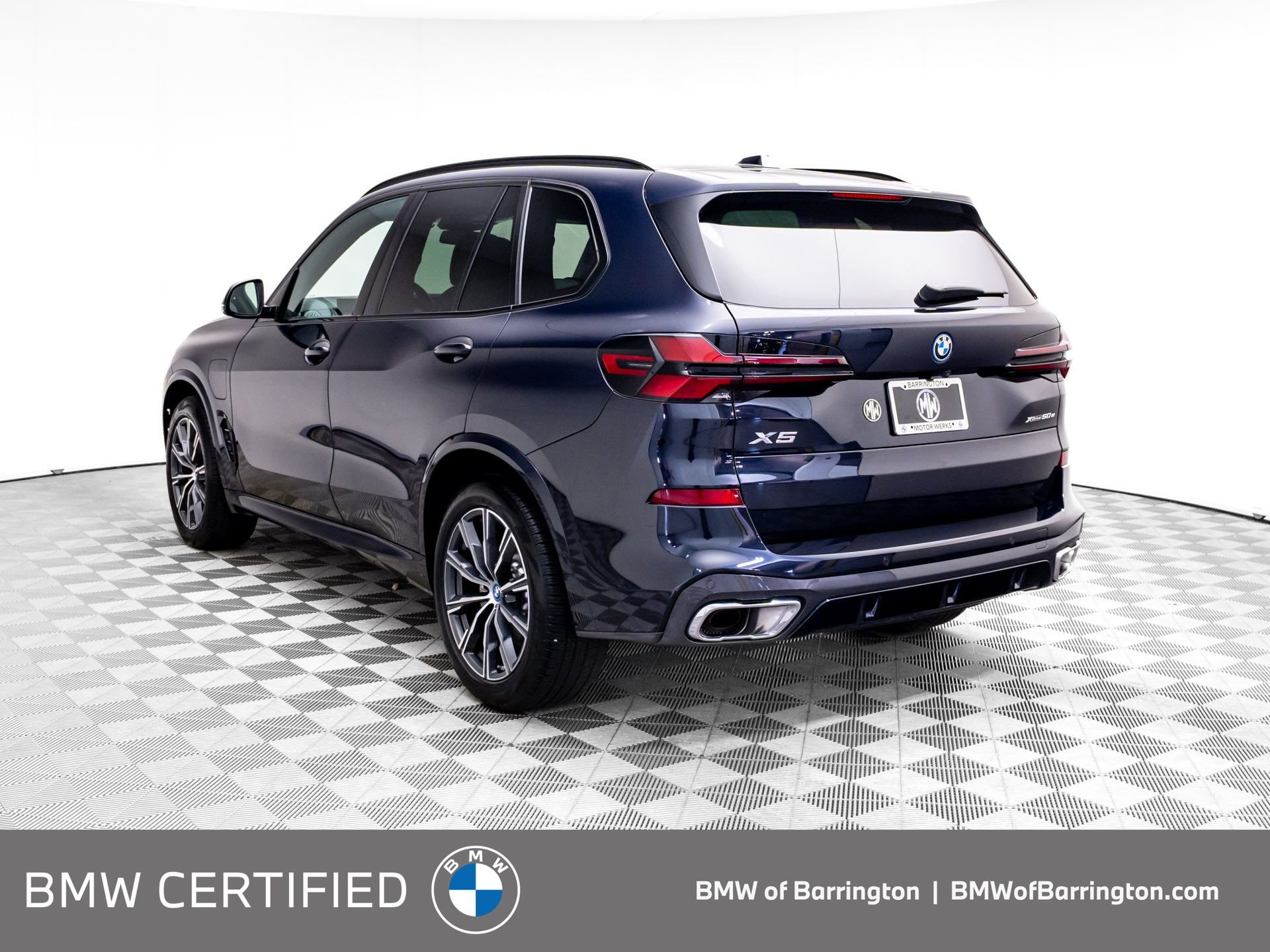Certified Used 2025 Carbon Black Metallic BMW xDrive50e image 3
