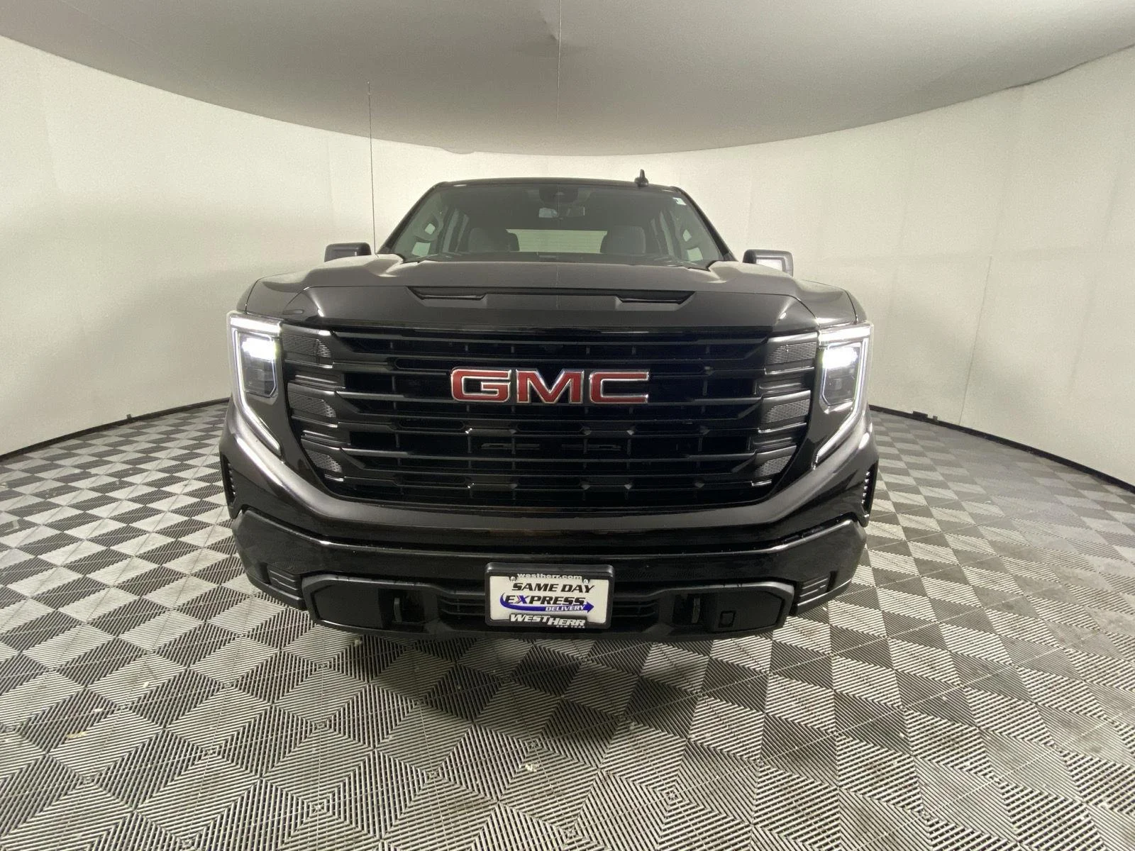 Used 2024 Onyx Black GMC Pro image 7
