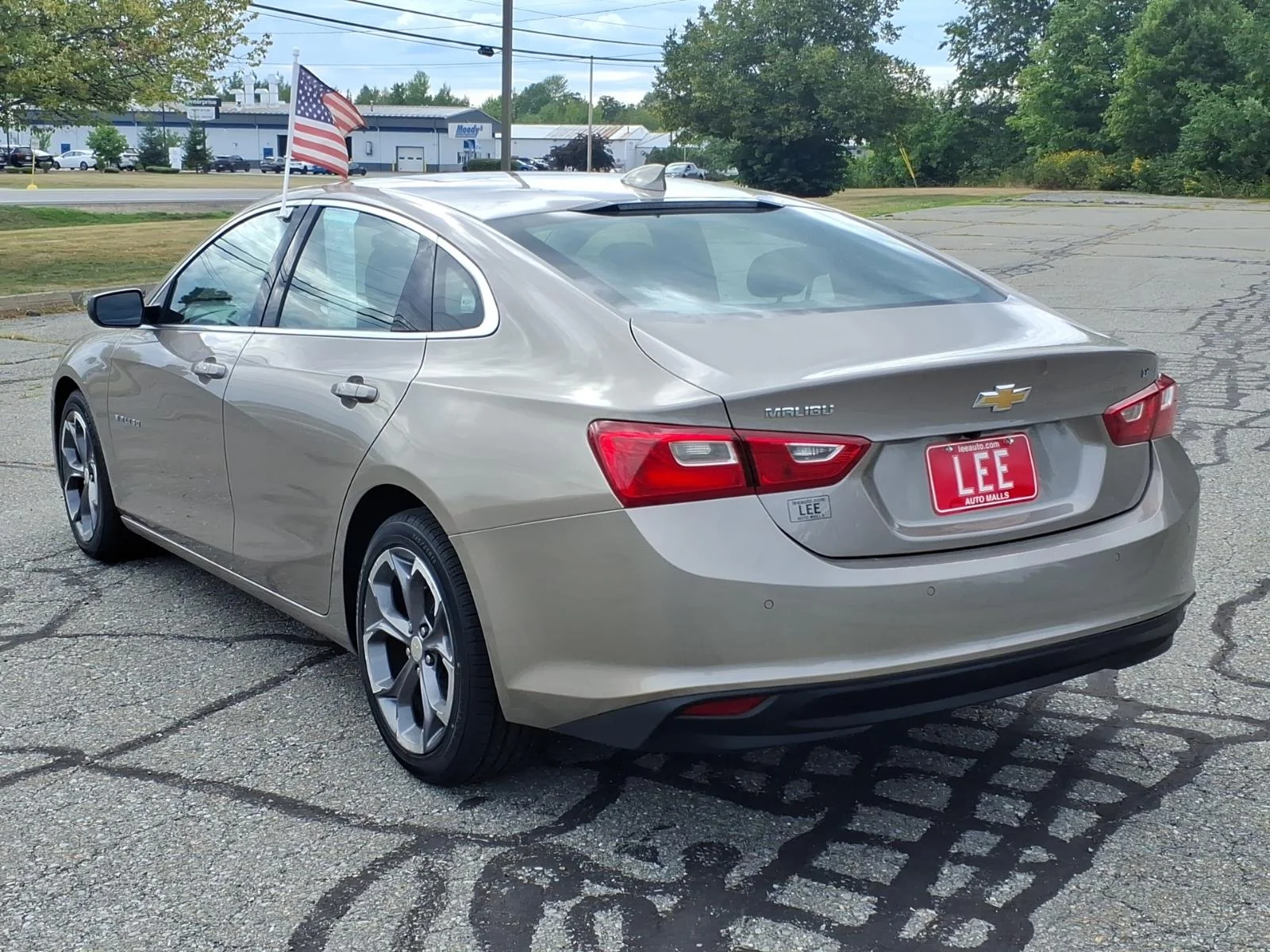 Used 2024 Mineral Gray Metallic Chevrolet LT image 5