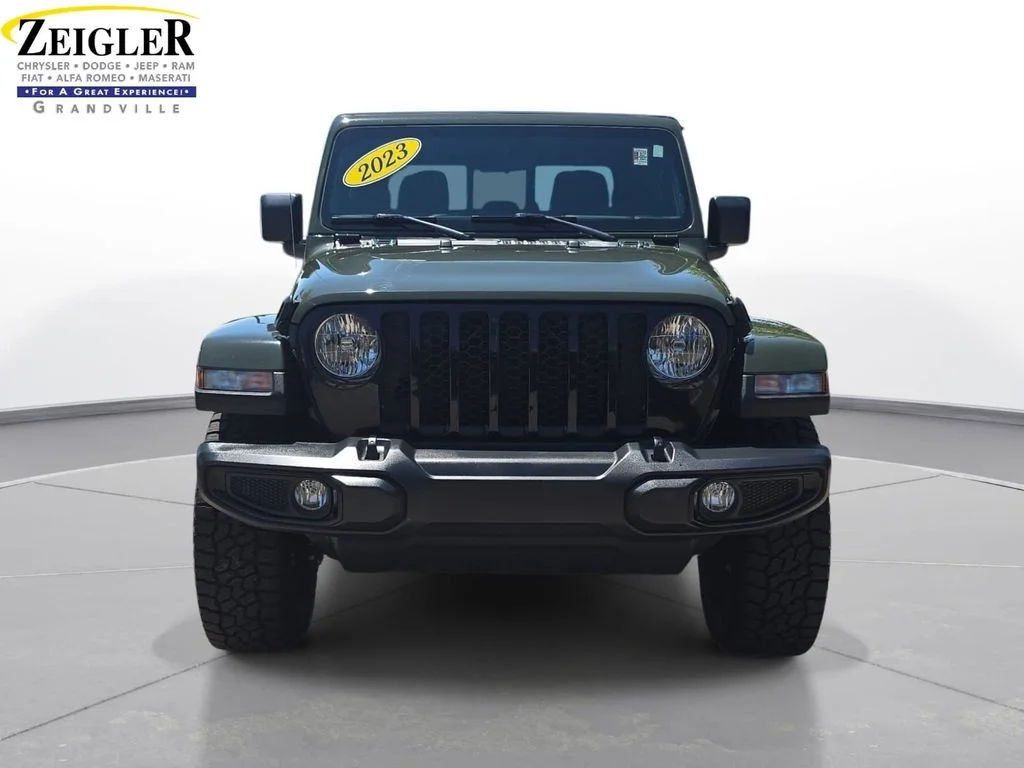 Used 2023 Green Jeep Willys image 2