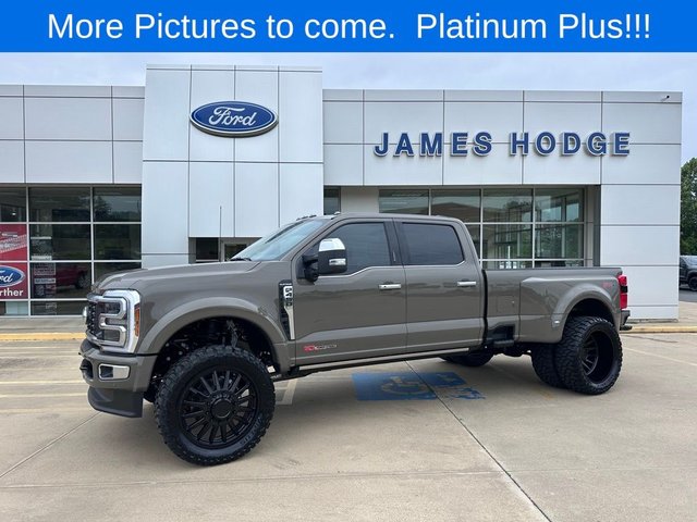 2026 Ford F-450SD Platinum