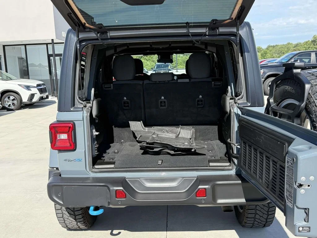 Used 2024 Gray Jeep Sport S 4xe image 31