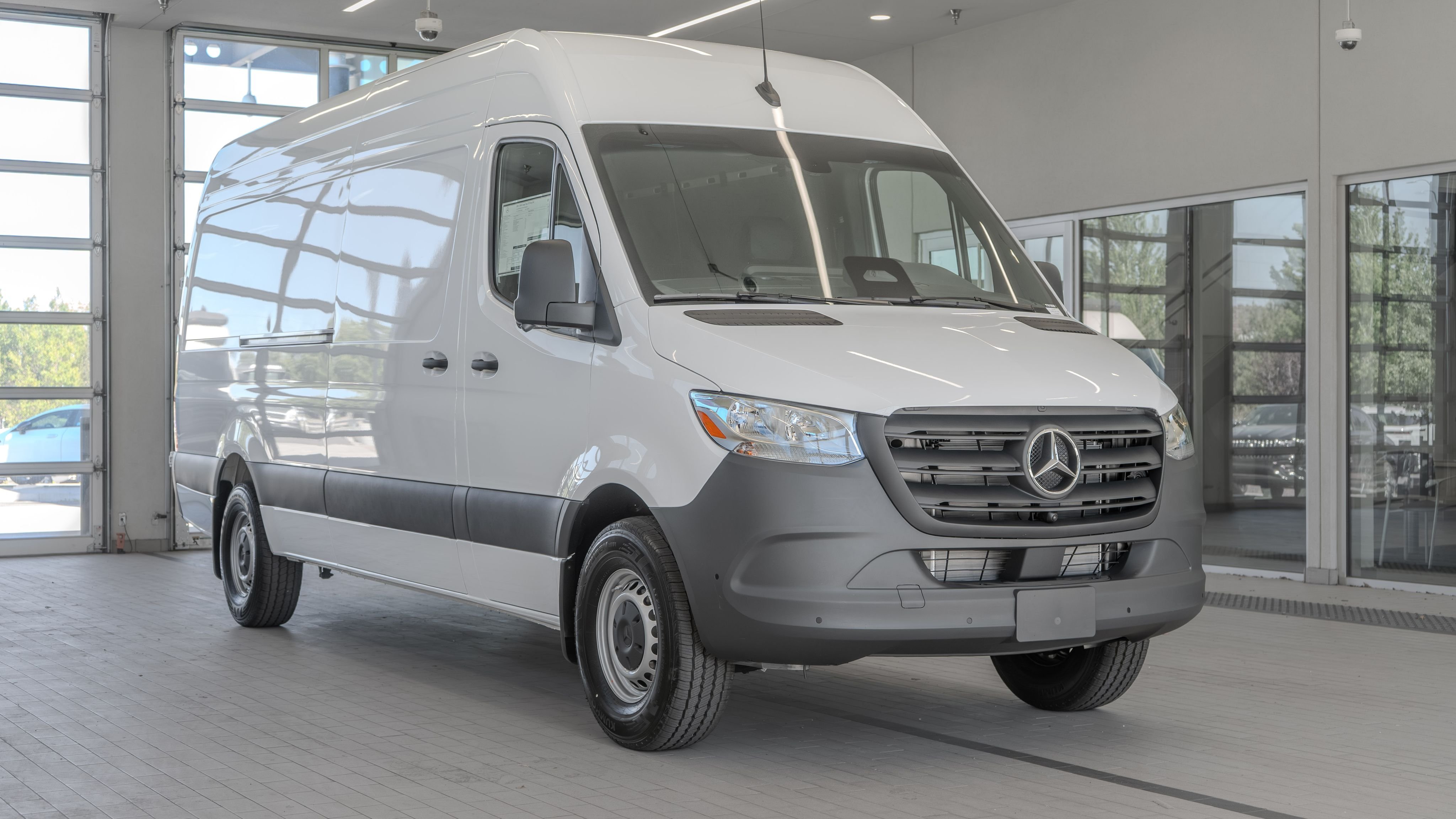 New 2026 Arctic+White Mercedes-Benz  image 21