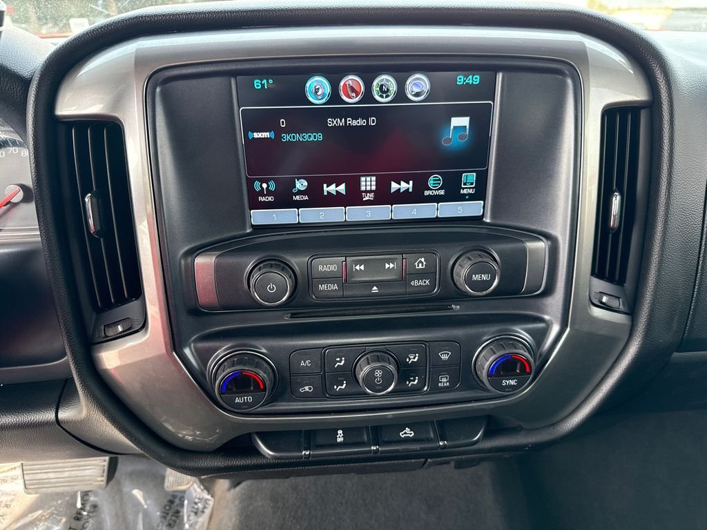 Used 2018 Red Chevrolet LT image 28