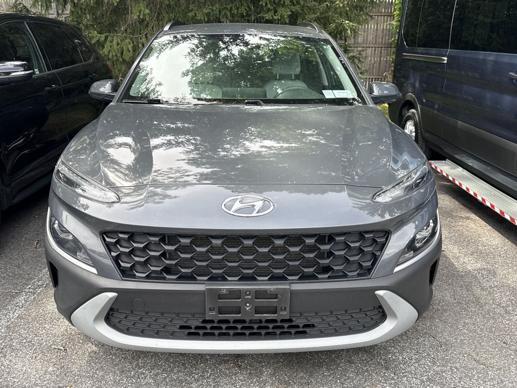 Used 2023 Gray Hyundai SEL image 2