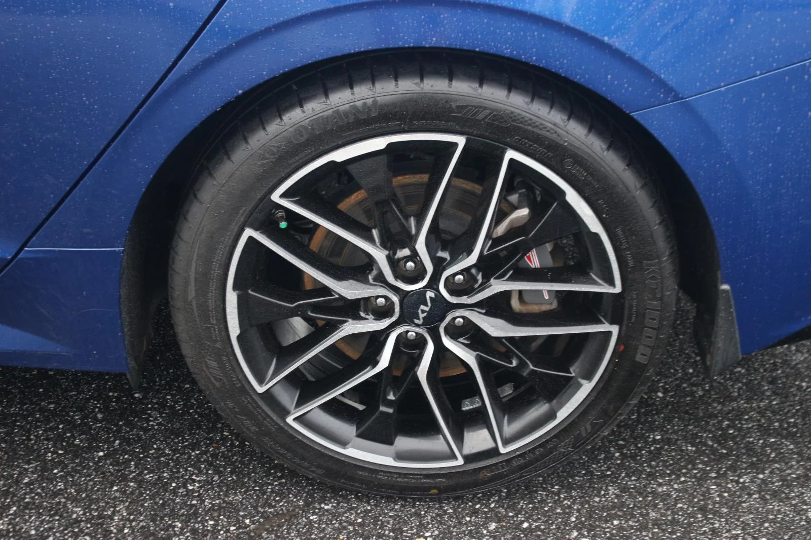 Used 2024 Blue Kia GT image 38