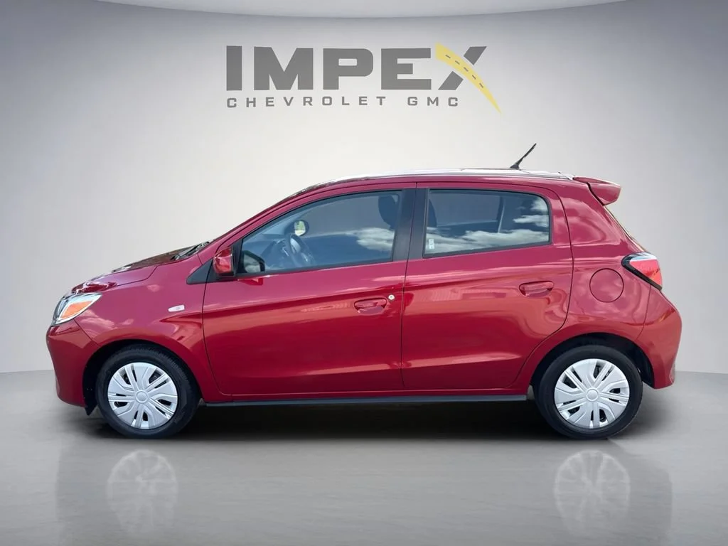 Used 2024  Mitsubishi ES image 2