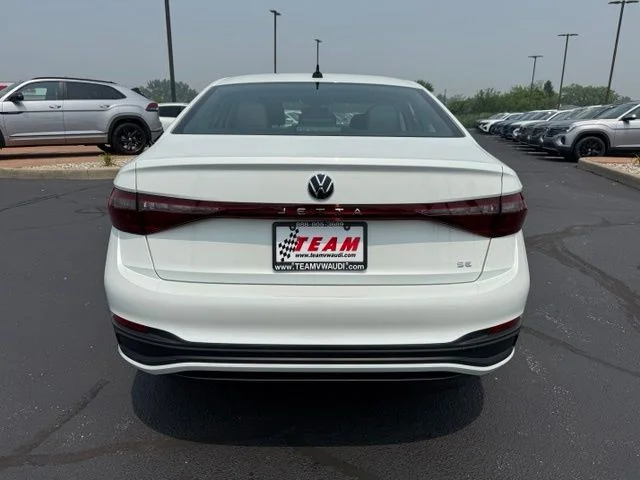 New 2026 White Volkswagen 1.5T SE image 4