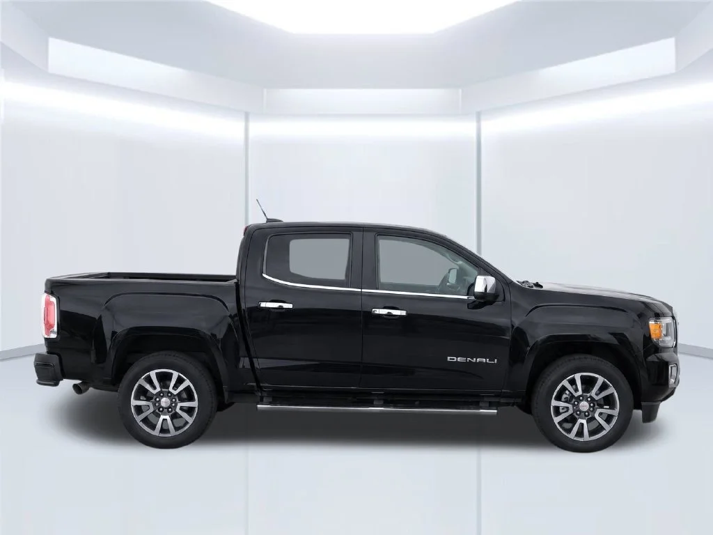 Used 2022 Black GMC Denali image 11