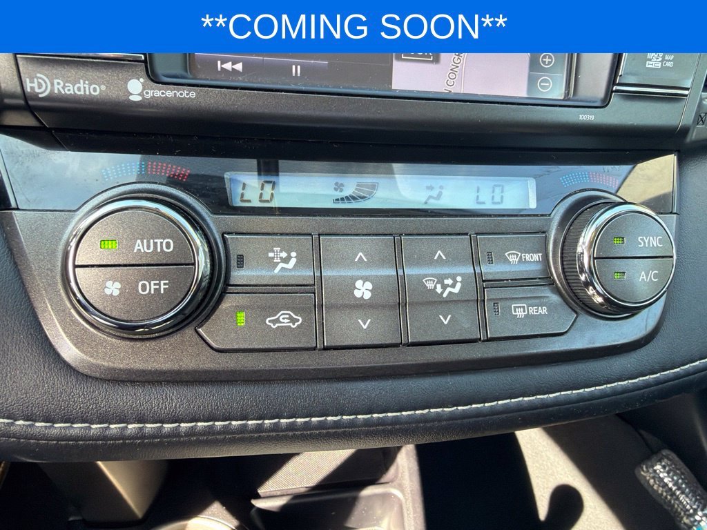 Used 2015 White Toyota XLE image 17