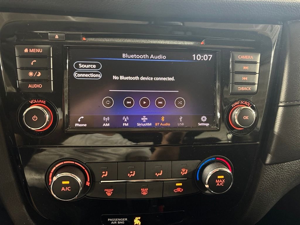 Used 2020 Gray Nissan S image 17